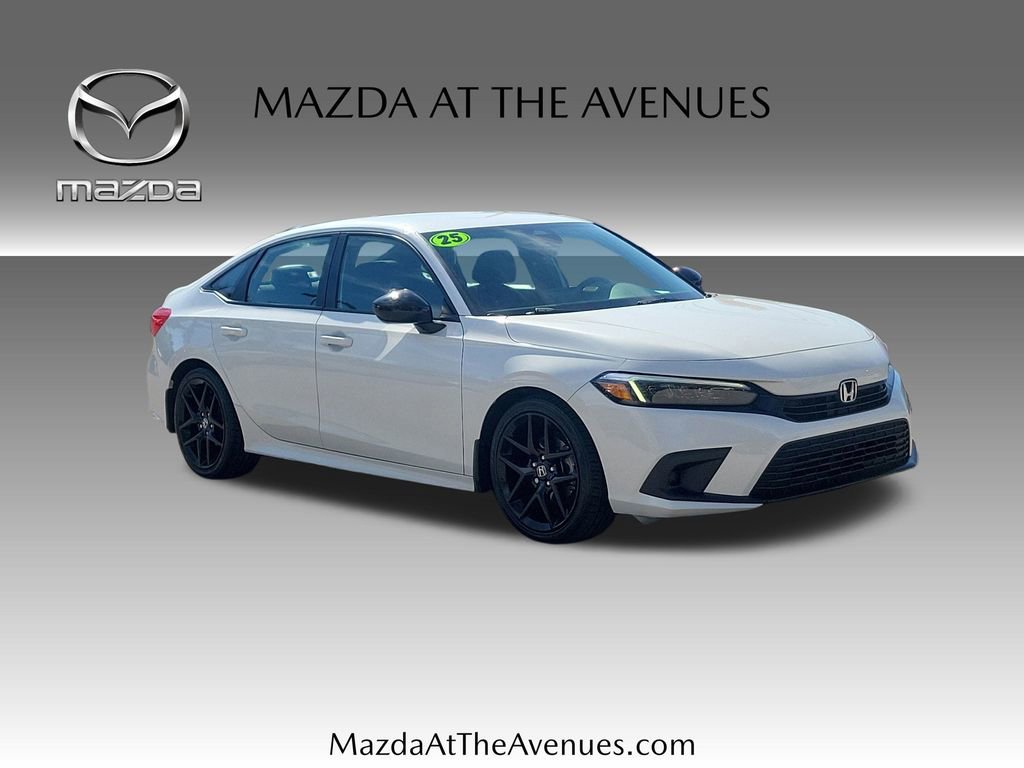 Used 2023 Honda Civic Sport image 3