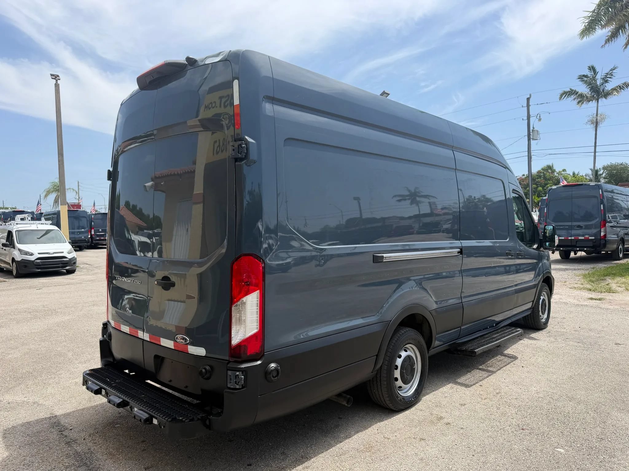 Used 2020 Ford Transit 250 148 High Roof Extended RWD image 6