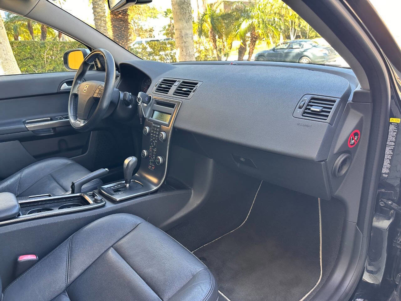 Used 2009 Volvo S40 T5 R-Design image 20