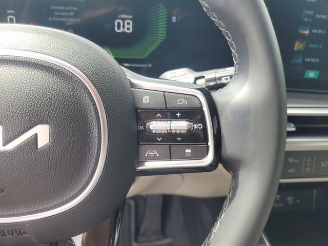 Certified 2025 Kia Sorento S image 18