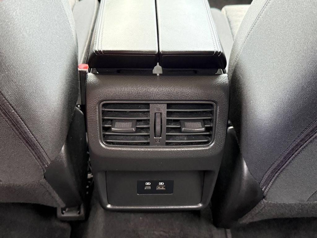 Used 2023 Nissan Rogue SV AWD/4WD image 14