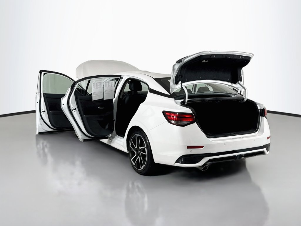 Used 2024 Nissan Sentra SR w/ SR Premium Package FWD image 26