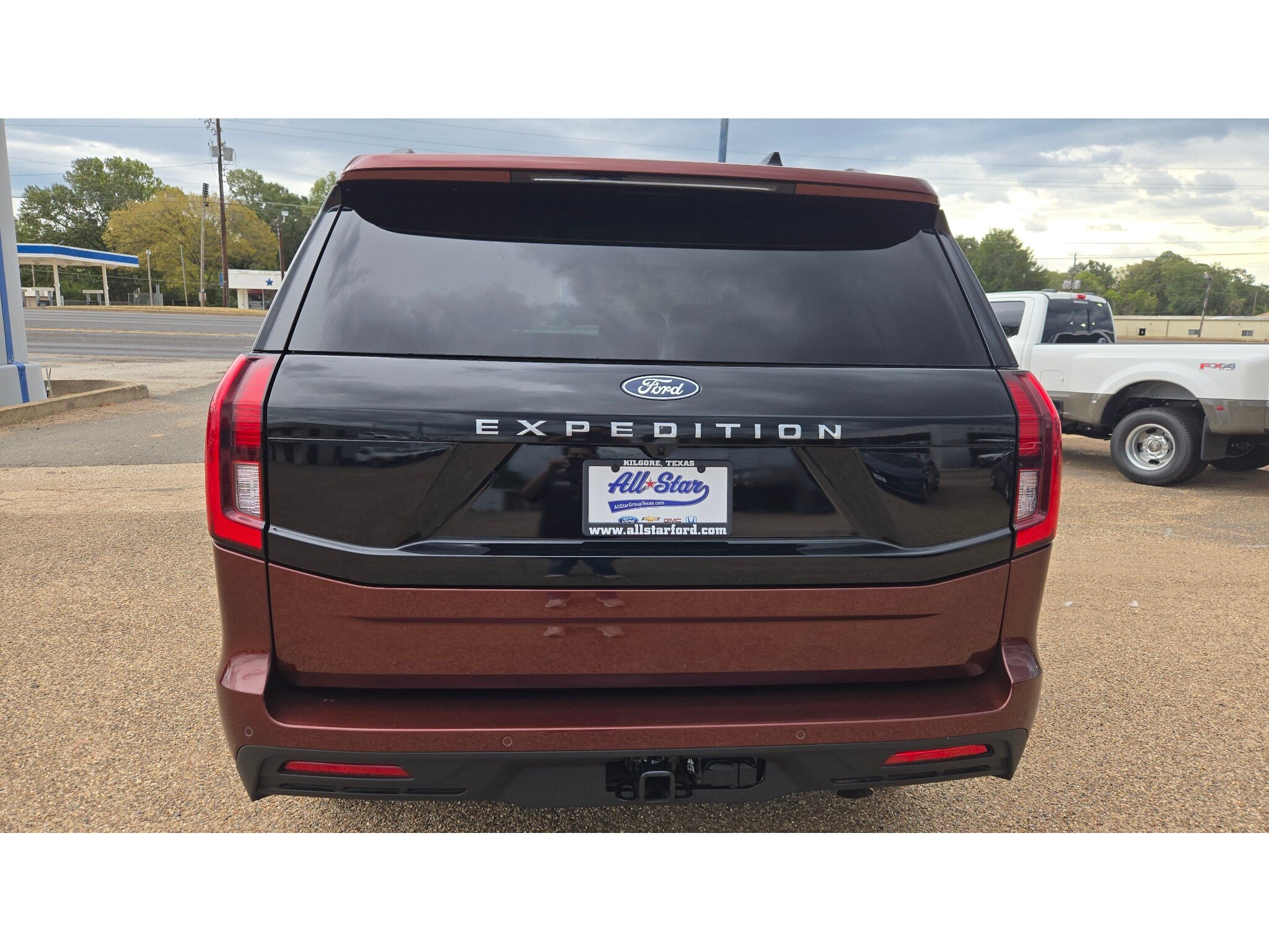 New 2027 Ford Expedition Active RWD image 4