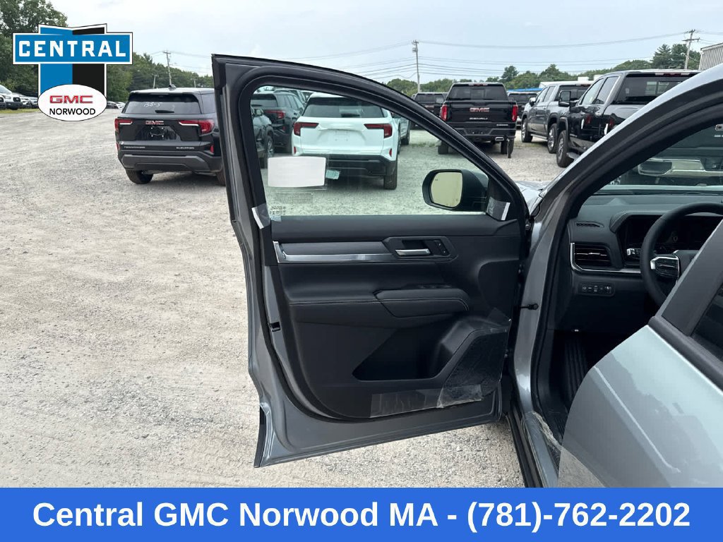 New 2027 GMC Terrain Elevation w/ LPO, Floor Liner Package AWD/4WD image 13