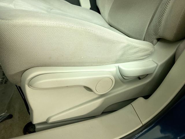 Used 2014 Nissan Rogue S image 17