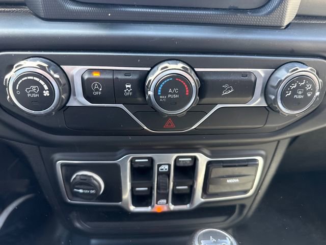 Used 2018 Jeep Wrangler Unlimited Sport S image 24