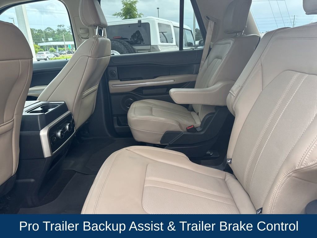 Used 2023 Ford Expedition Limited RWD image 15