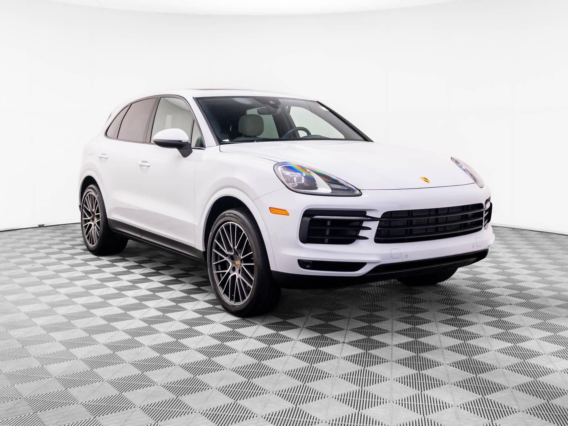 Certified 2022 Porsche Cayenne AWD/4WD image 6