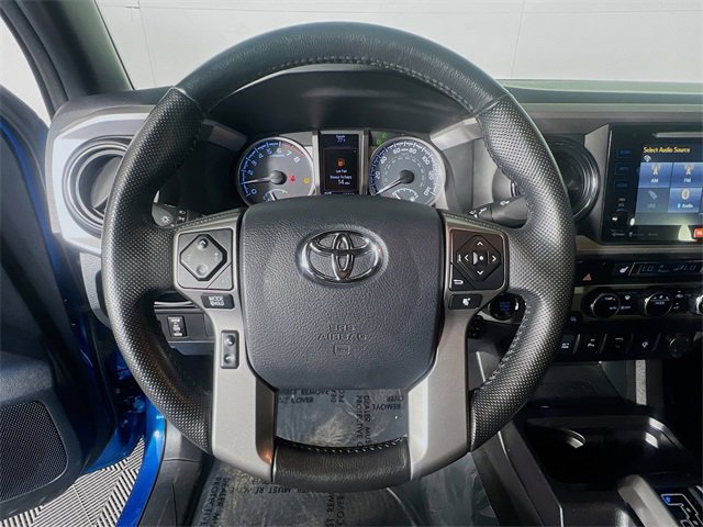 Used 2016 Toyota Tacoma Limited image 15