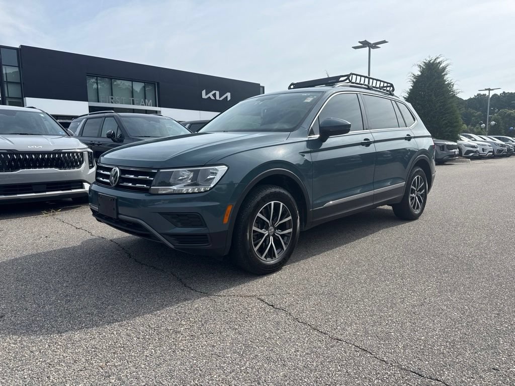 Used 2020 Volkswagen Tiguan SE FWD image 1