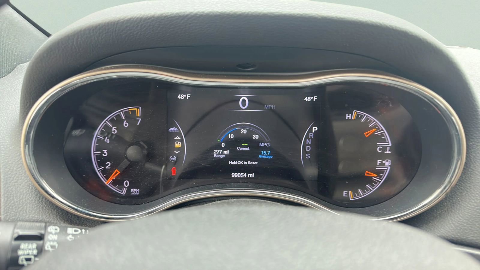 Used 2015 Jeep Grand Cherokee Limited w/ Luxury Group II image 23