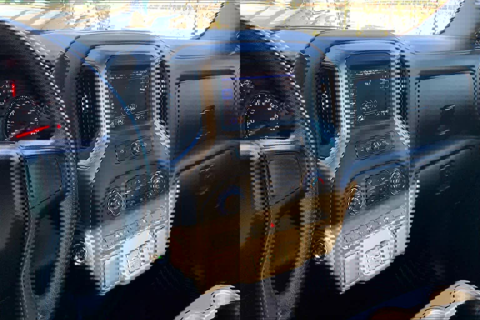 Certified 2025 Chevrolet Silverado 1500 Custom image 6