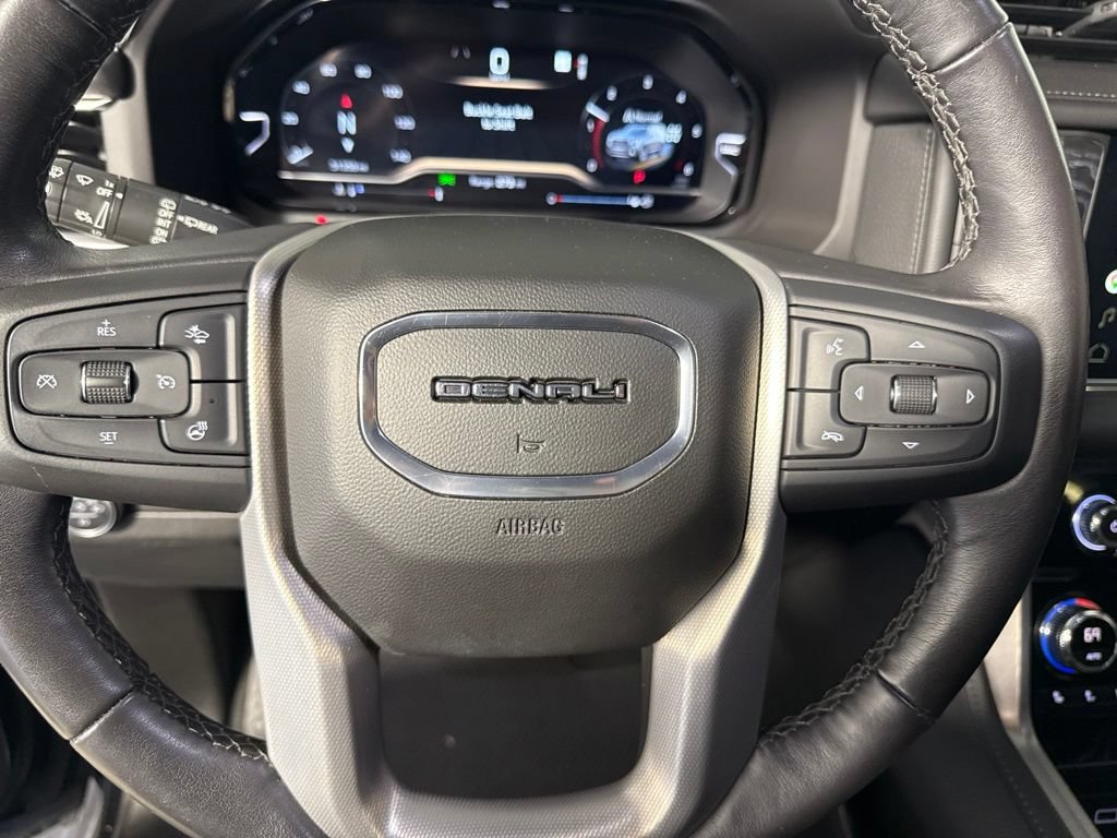 Used 2022 GMC Yukon Denali AWD/4WD image 17