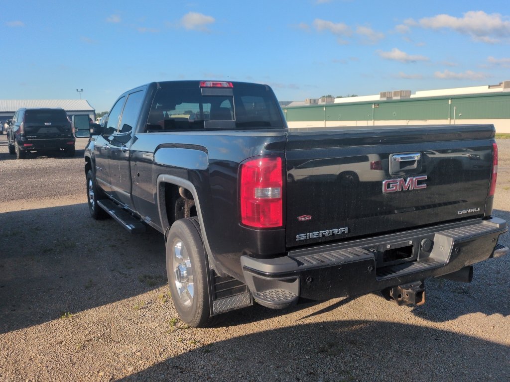 Used 2017 GMC Sierra 3500 Denali w/ Duramax Plus Package AWD/4WD image 7