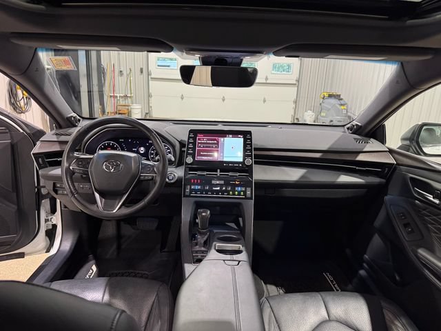 Used 2021 Toyota Avalon Limited AWD/4WD image 18