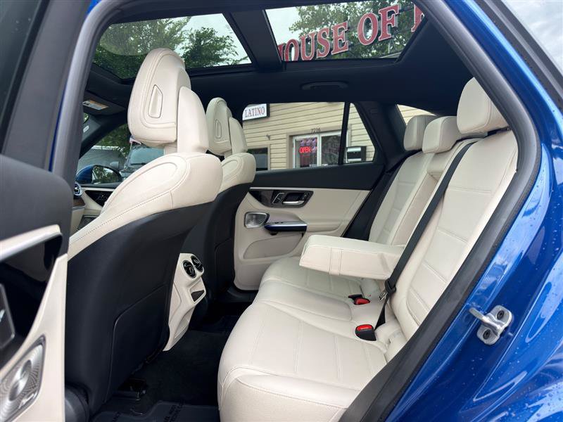 Used 2026 Mercedes-Benz GLC 300 4MATIC image 21