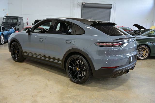 Used 2022 Porsche Cayenne Turbo GT AWD/4WD image 3
