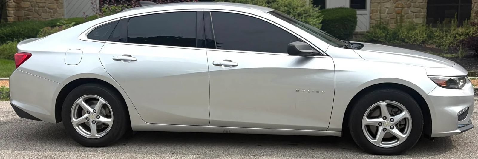 Used 2017 Chevrolet Malibu LS FWD image 3