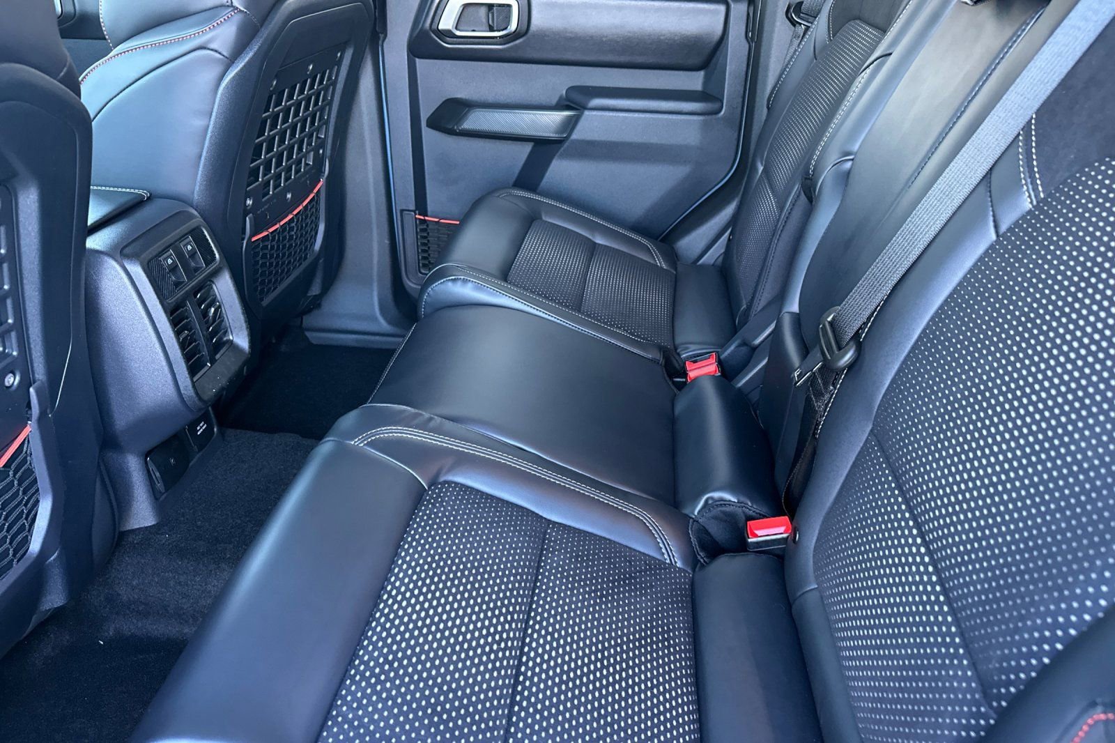 New 2025 Ford Bronco Raptor image 12