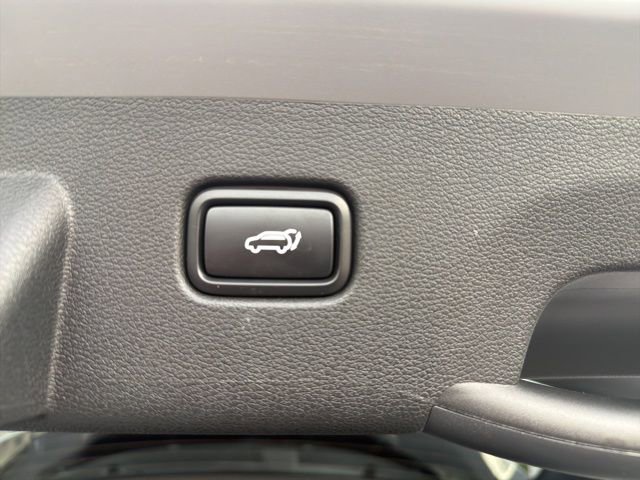 Used 2025 Kia Sportage SX image 37