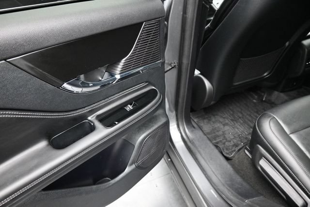 Used 2022 Lincoln Corsair Grand Touring AWD/4WD image 10