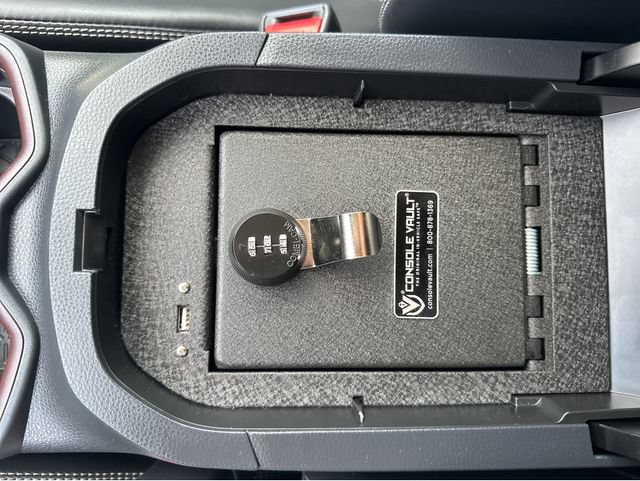 Used 2021 Toyota RAV4 Limited FWD image 32