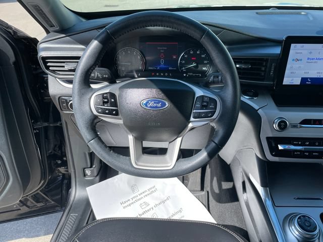 Used 2023 Ford Explorer XLT w/ Equipment Group 202A AWD/4WD image 23
