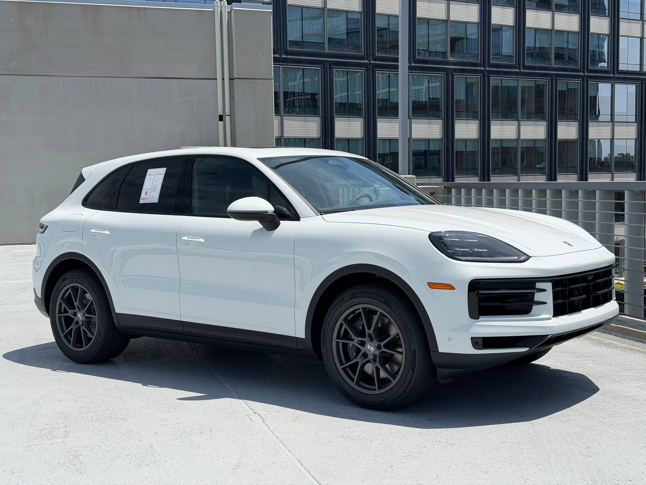 Certified 2026 Porsche Cayenne AWD/4WD image 8