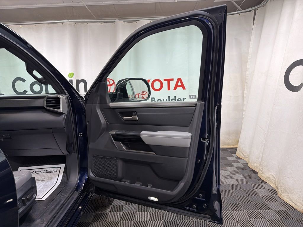 Used 2025 Toyota Tundra Limited AWD/4WD image 8