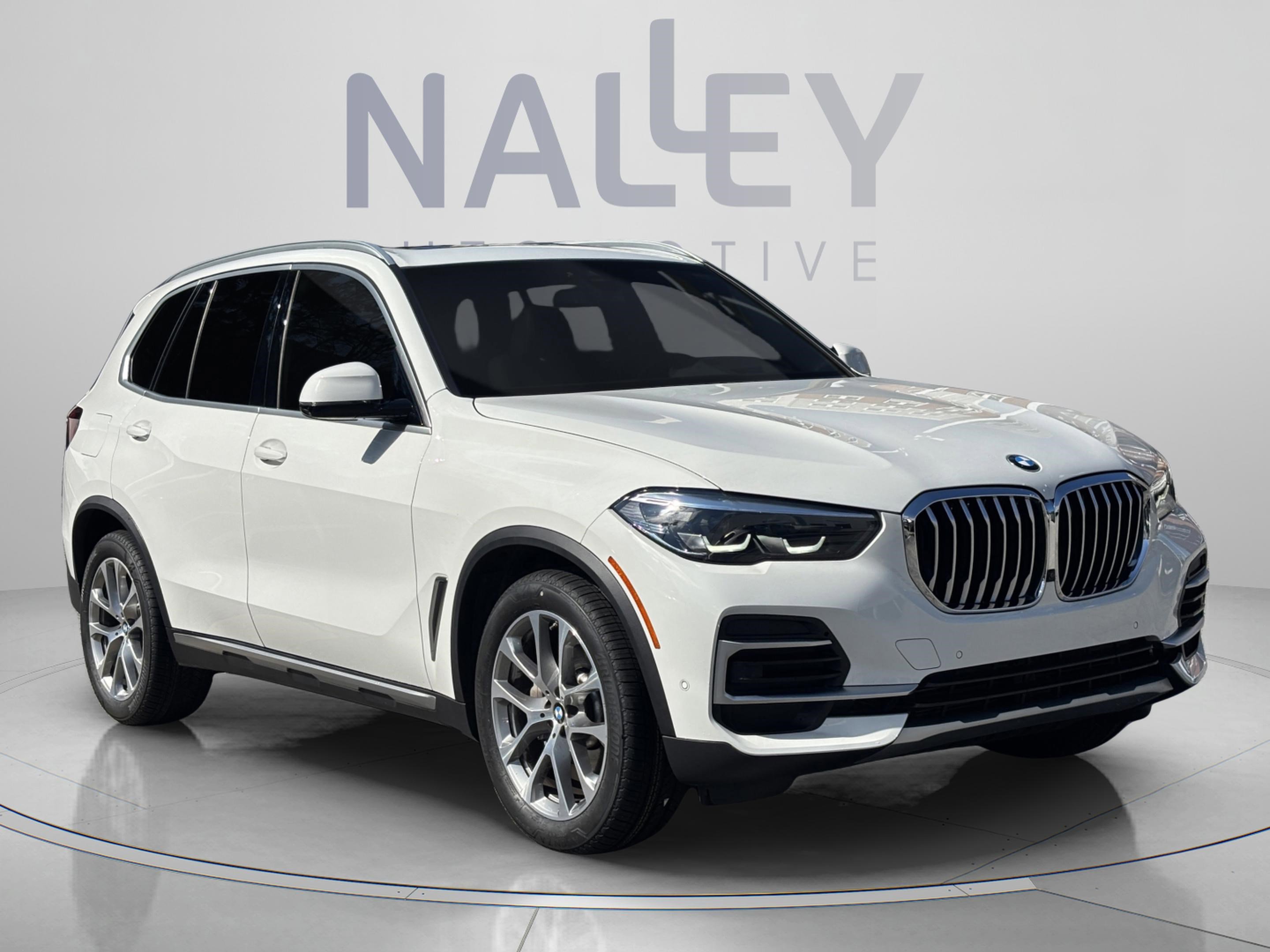 Certified 2023 BMW X5 xDrive40i w/ Premium Package AWD/4WD image 5