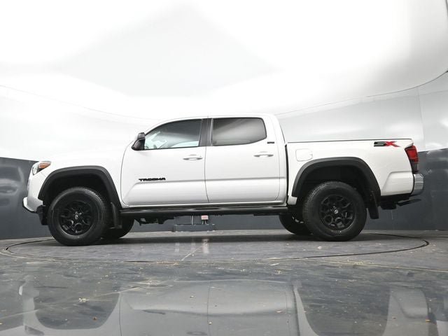 Used 2023 Toyota Tacoma SR5 AWD/4WD image 29