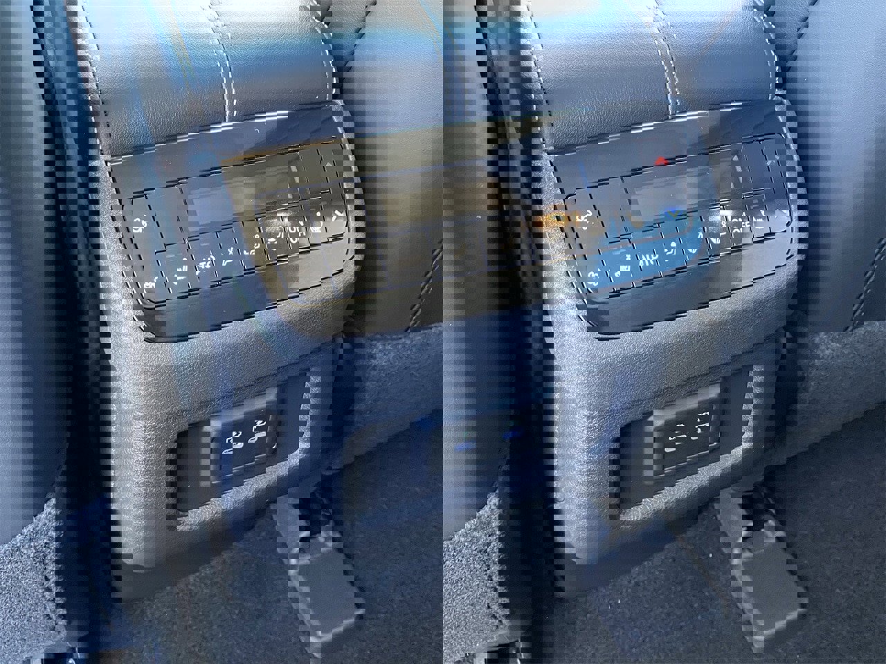 New 2026 INFINITI QX60 Luxe w/ Cargo Package image 16