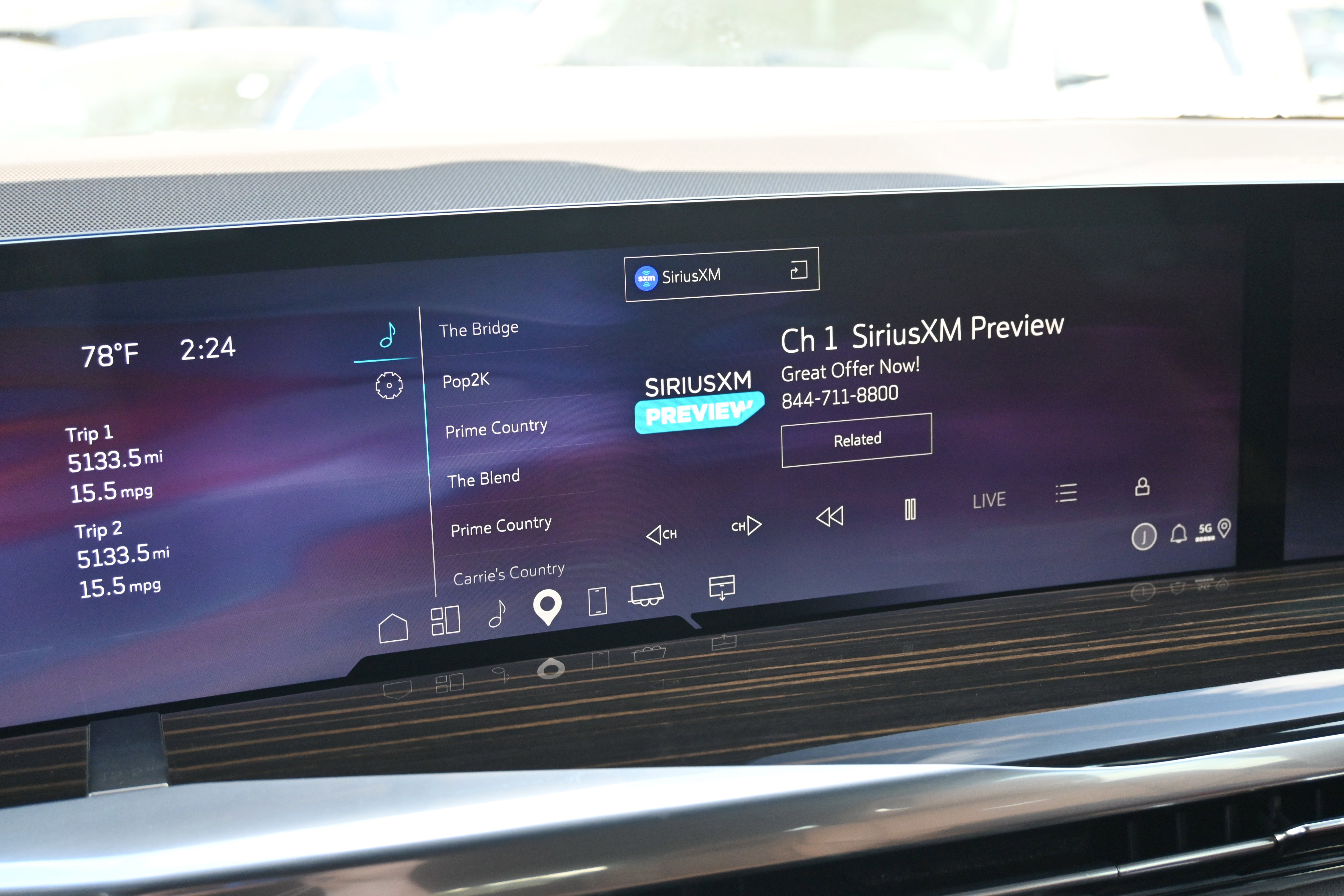 Used 2025 Cadillac Escalade Premium Luxury w/ Touring Package image 39