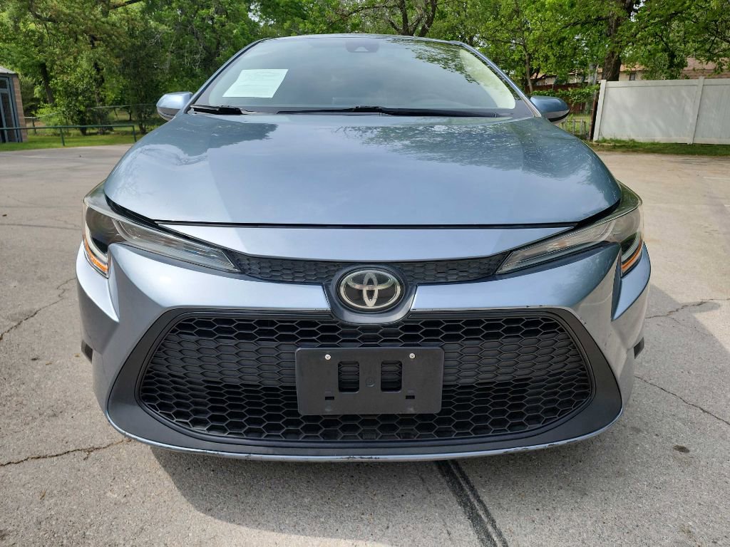 Used 2020 Toyota Corolla LE w/ LE Premium Package FWD image 2