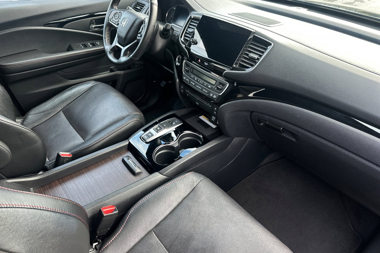 Used 2020 Honda Pilot Black Edition image 19