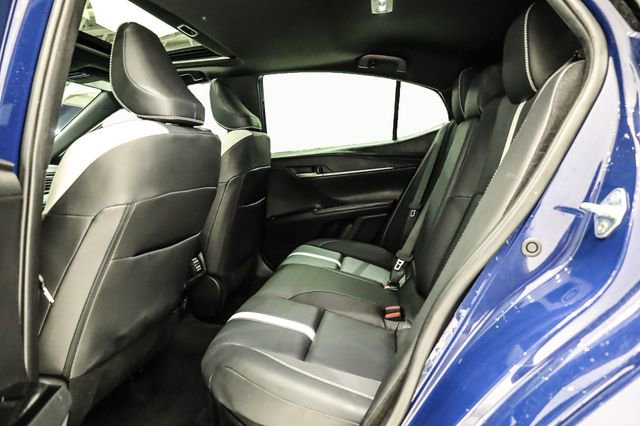 Used 2025 Toyota Camry SE image 29