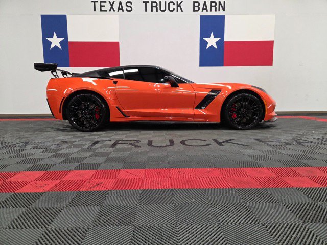 Used 2019 Chevrolet Corvette Z06 RWD image 12