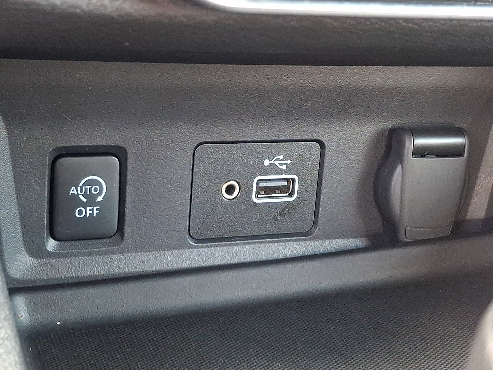 Used 2024 Nissan Sentra S FWD image 23