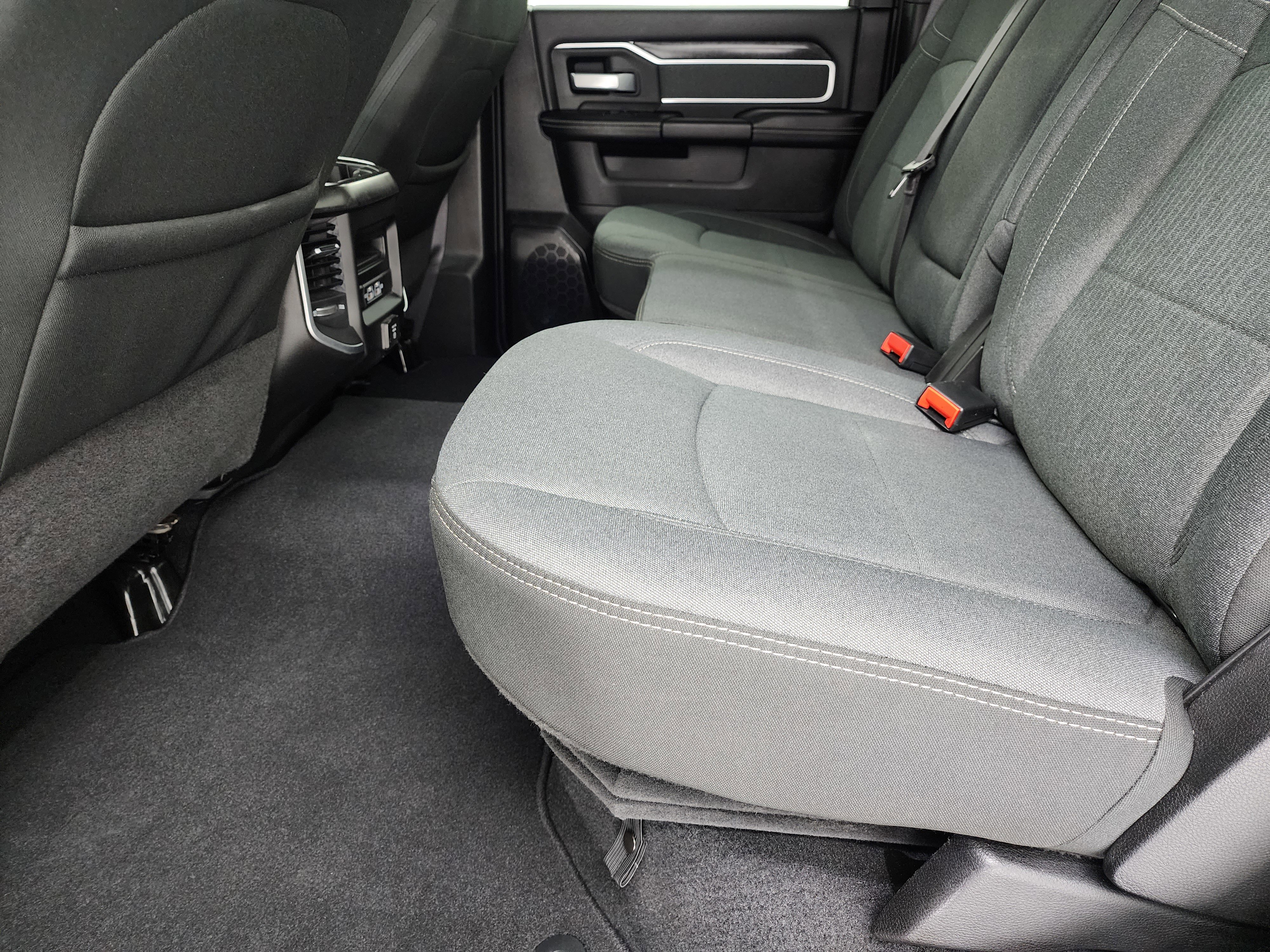 Used 2022 RAM 3500 Big Horn w/ Level B Equipment Group image 40