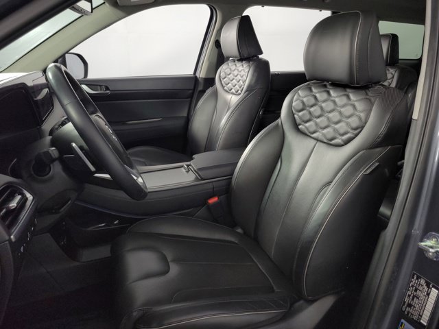 Used 2022 Hyundai Palisade Limited w/ Winter Package FWD image 15