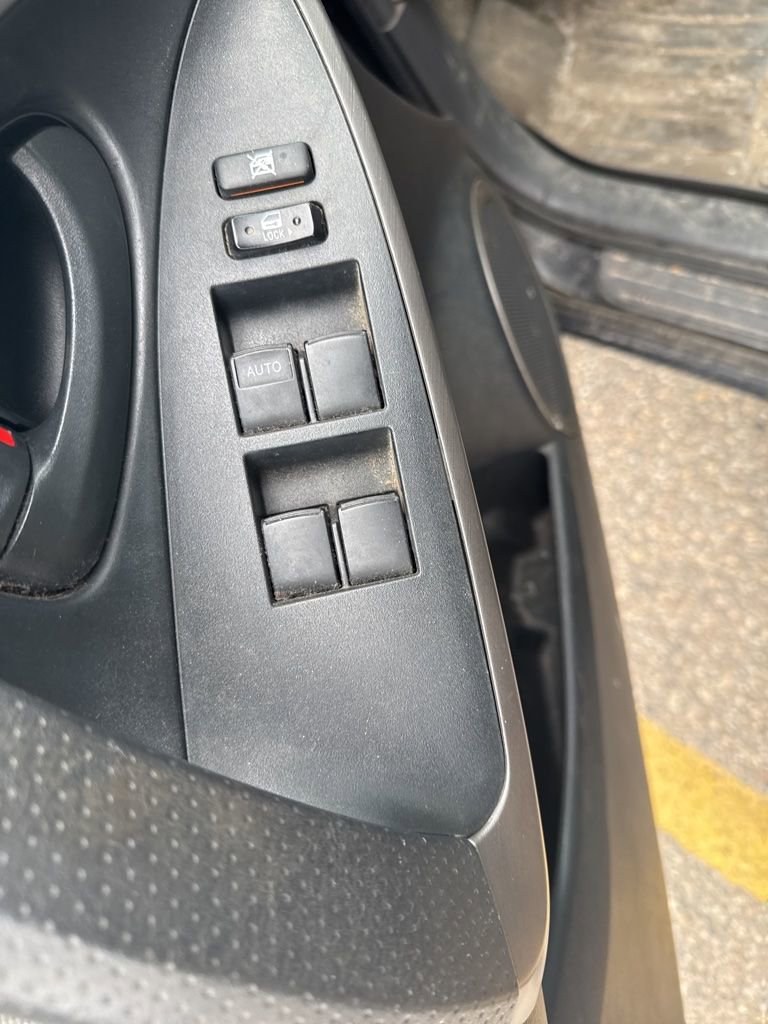 Used 2007 Toyota RAV4 Limited AWD/4WD image 9