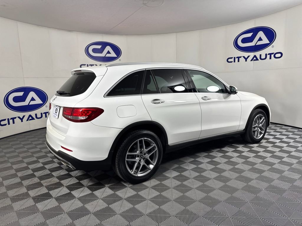 Used 2017 Mercedes-Benz GLC 300 image 3