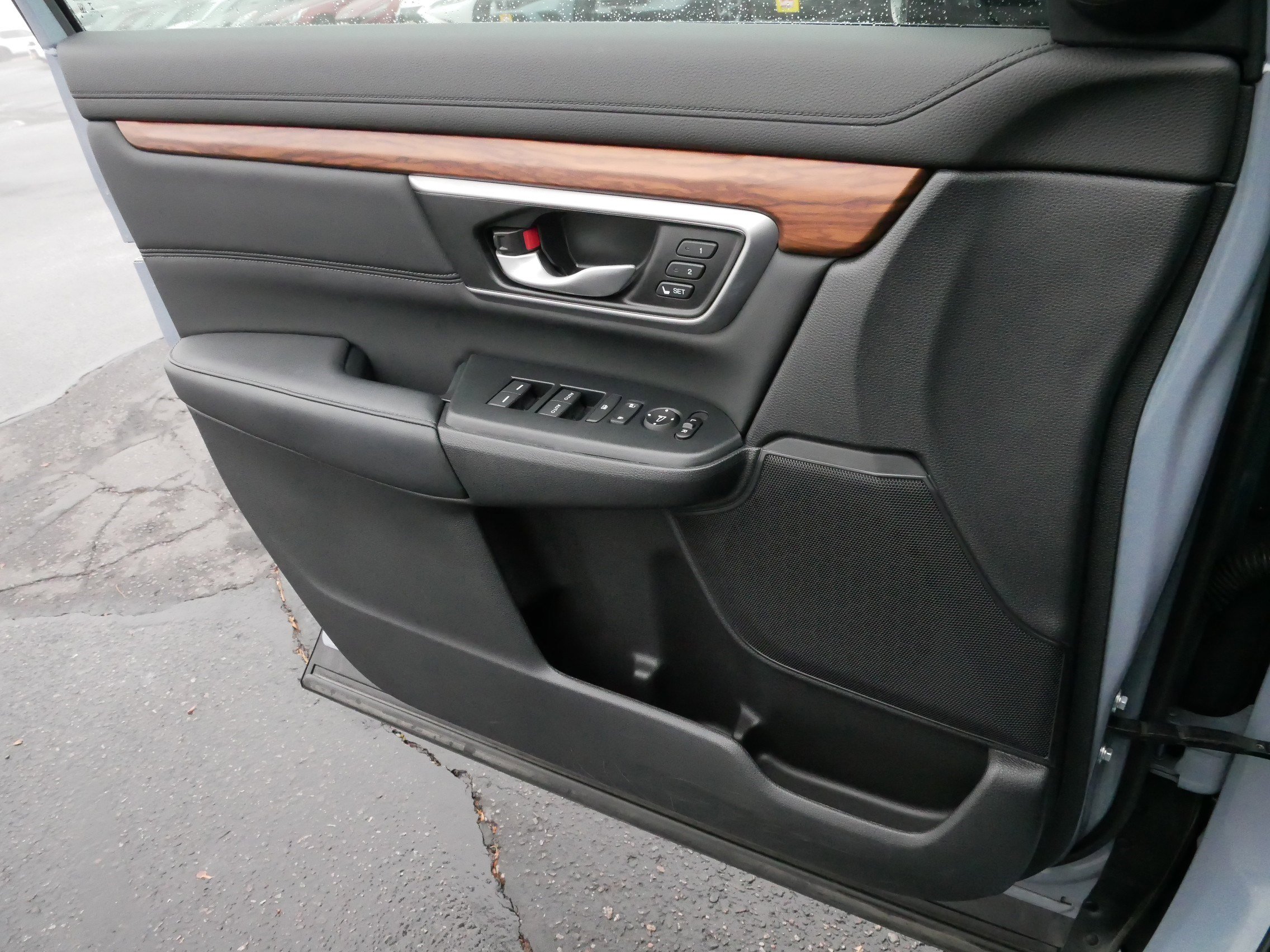 Used 2022 Honda CR-V Touring image 28