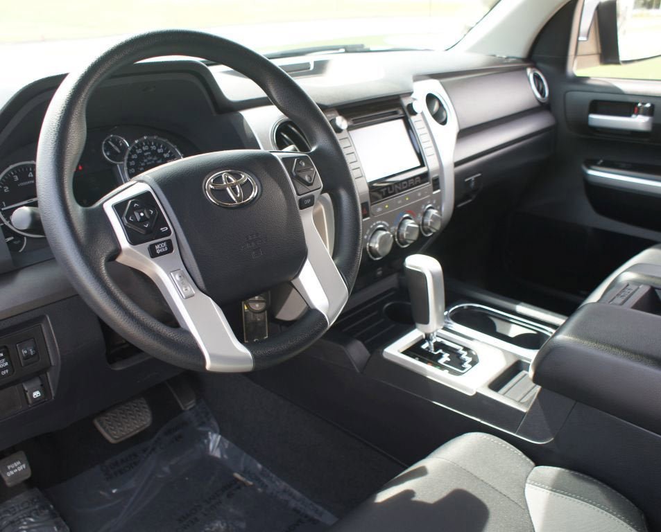 Used 2016 Toyota Tundra SR5 w/ SR5 Upgrade Package RWD image 11