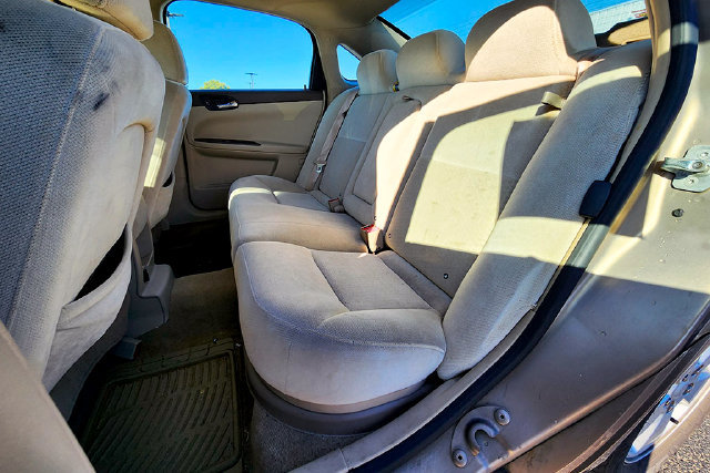 Used 2006 Chevrolet Impala LT w/ Preferred Equipment Group FWD image 23