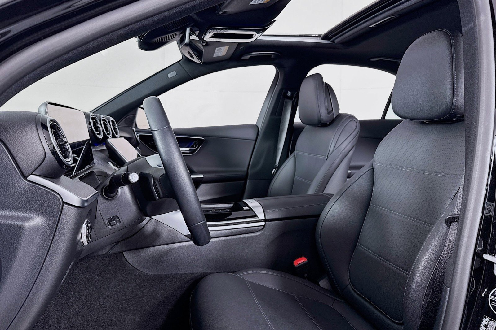 Certified 2025 Mercedes-Benz C 300 Sedan image 17