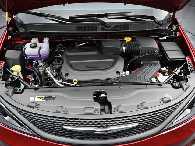 New 2026 Chrysler Voyager LX image 43