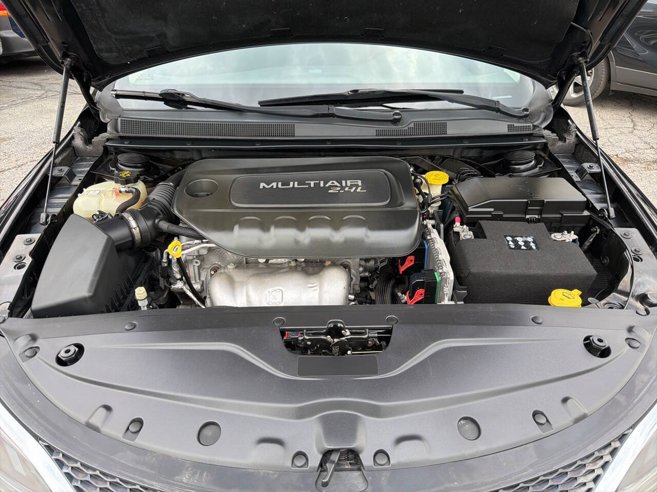 Used 2015 Chrysler 200 Limited w/ Convenience Group FWD image 32