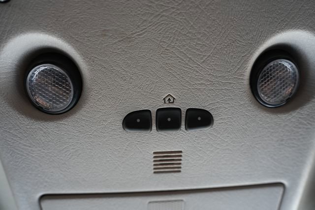 Used 2005 HUMMER H2 w/ Preferred Equipment Group AWD/4WD image 28