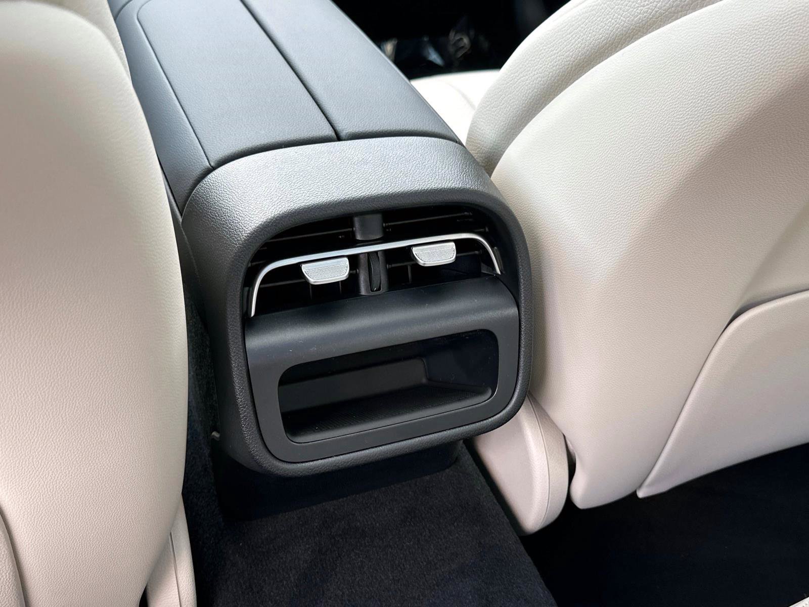 New 2026 Mercedes-Benz E 450 4MATIC Sedan image 13
